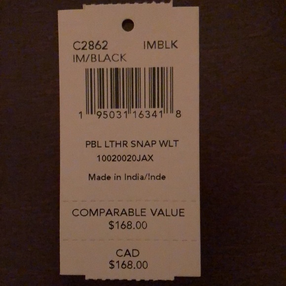 Coach Black leather wallet with zip coin enclosure, credit card/cash sections - Picture 6 of 6